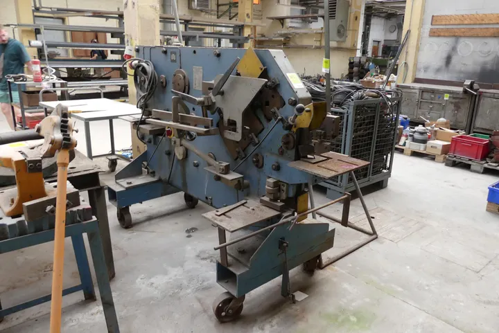VEB Nossener Maschinenbau Kombi-Schere/Stanze Modell: ScFDLA 13/1